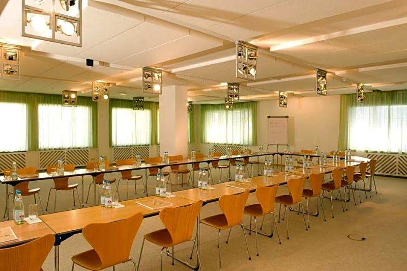 Seiser Alm Plaza image