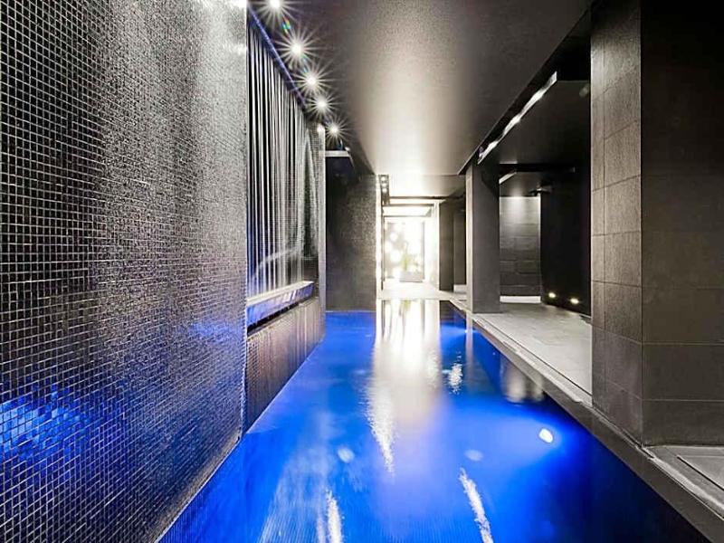 M Hotel image