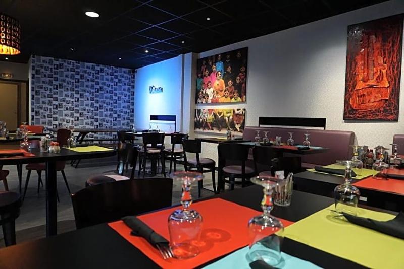 Le Relais de la Place & Le Vintage image