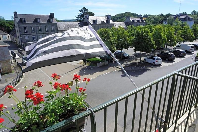 Le Relais de la Place & Le Vintage image