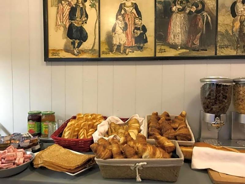 Le Relais de la Place & Le Vintage image