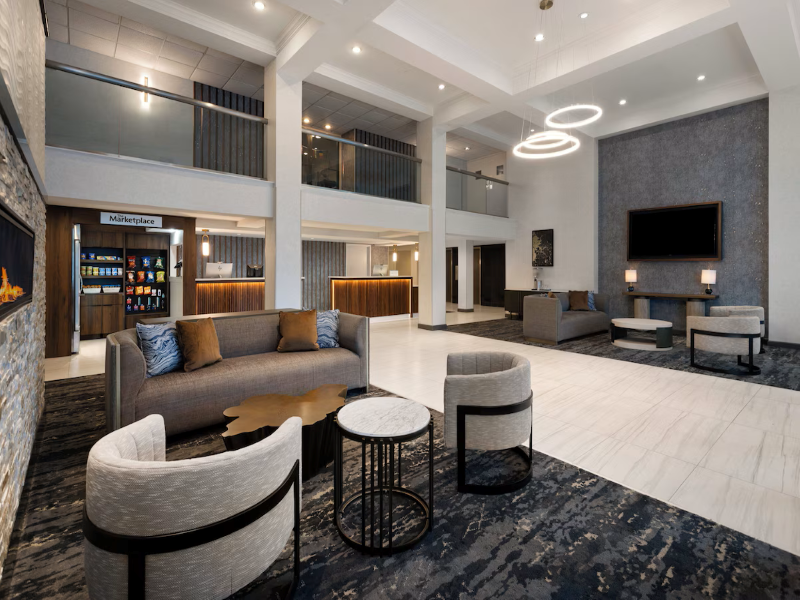 Crowne Plaza Boston - Woburn image