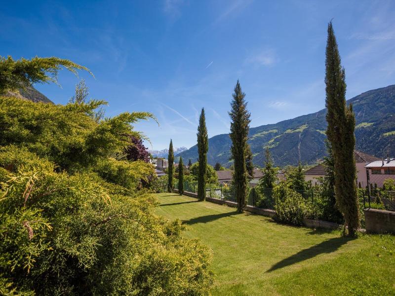 Weingarten image