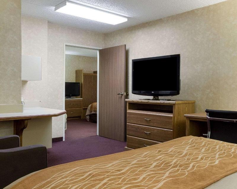 Quality Inn Bismarck I-94 image