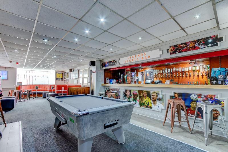 Sandringham Court Hotel image