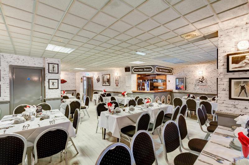 Sandringham Court Hotel image