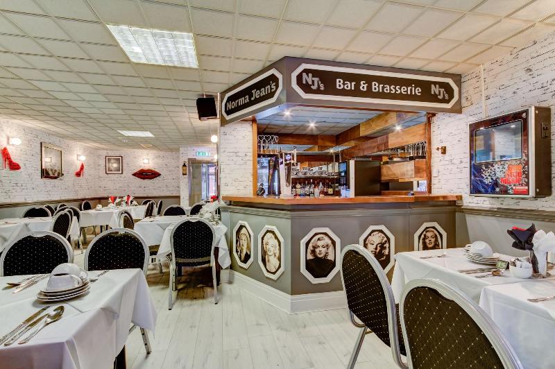Sandringham Court Hotel image