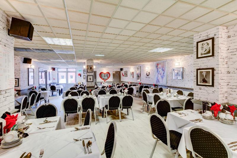 Sandringham Court Hotel image