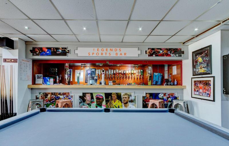 Sandringham Court Hotel image