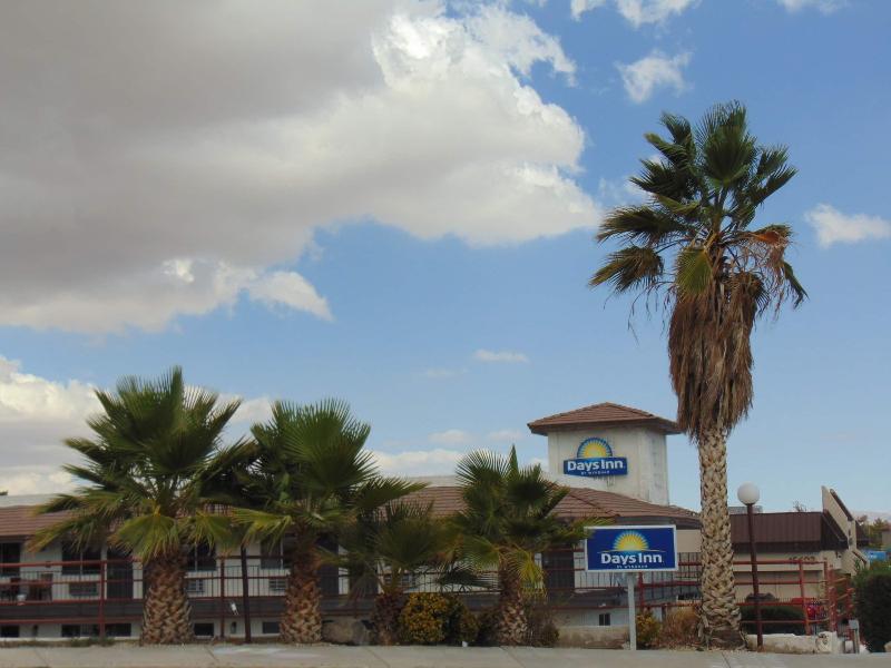 Days Inn by Wyndham Victorville/Hesperia I-15 & P image