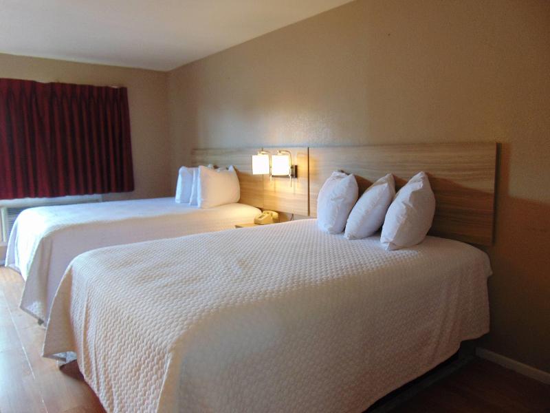 Days Inn by Wyndham Victorville/Hesperia I-15 & P image