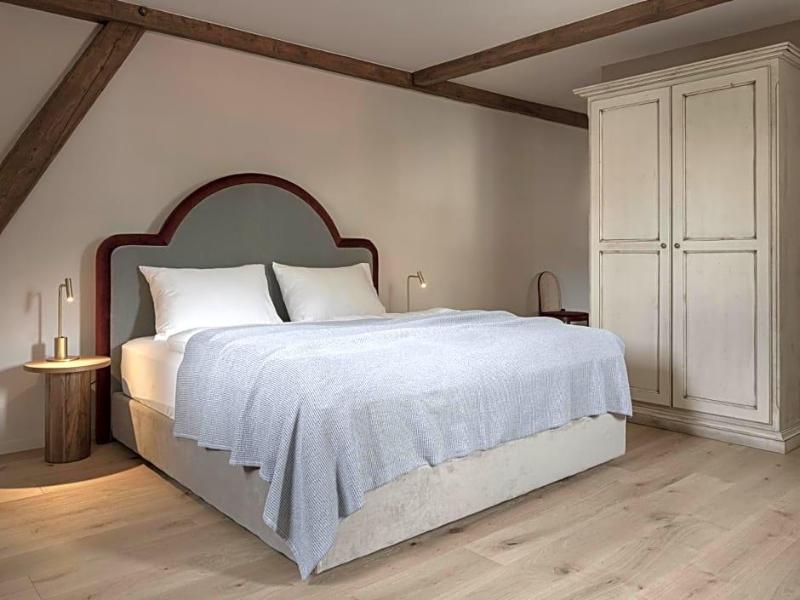 Villa Helvetia image