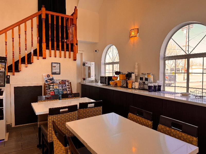 Days Inn by Wyndham Bishop image