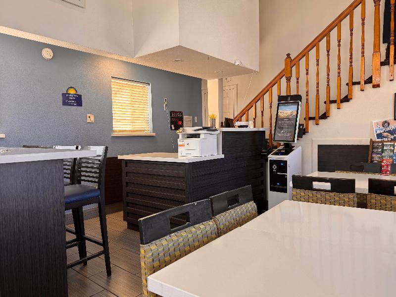 Days Inn by Wyndham Bishop image