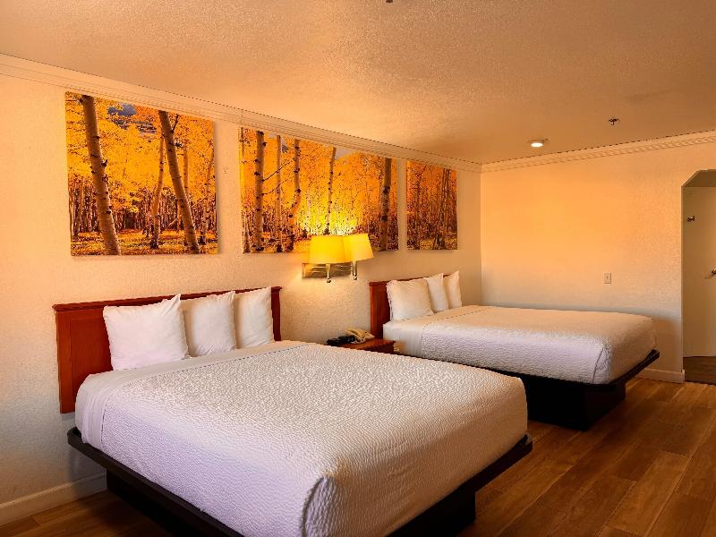 Days Inn by Wyndham Bishop image