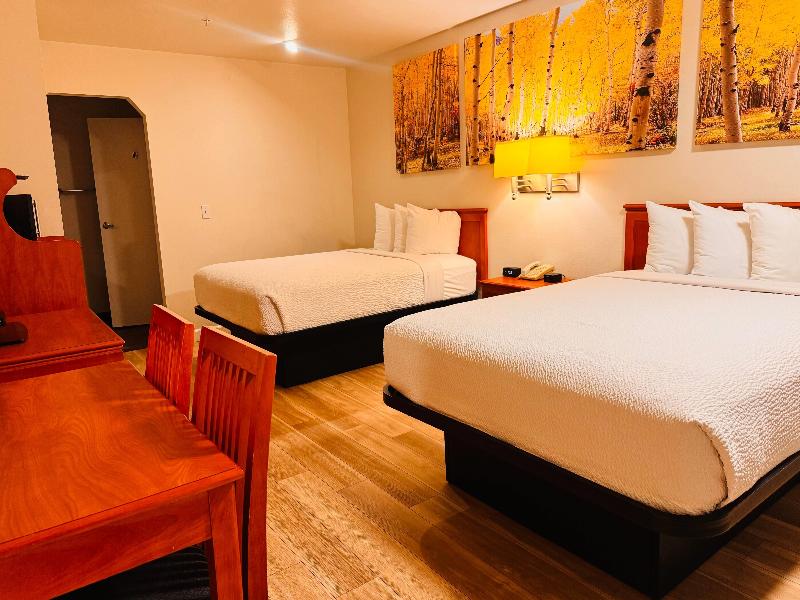 Days Inn by Wyndham Bishop image