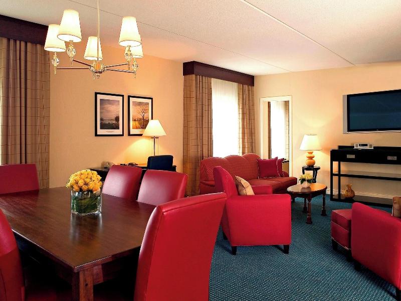 Four Points By Sheraton Wakefield Boston Hotel image