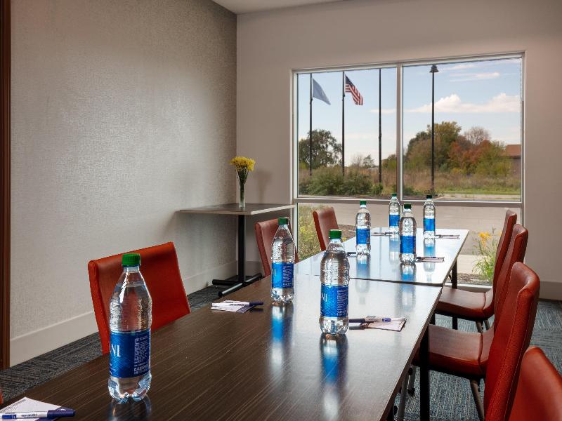Holiday Inn Express & Suites Beloit image