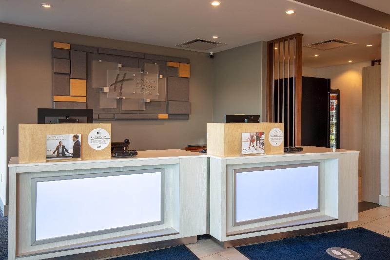 Holiday Inn Express & Suites Beloit image