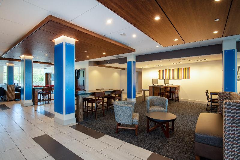 Holiday Inn Express & Suites Beloit image