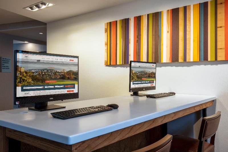 Holiday Inn Express & Suites Beloit image