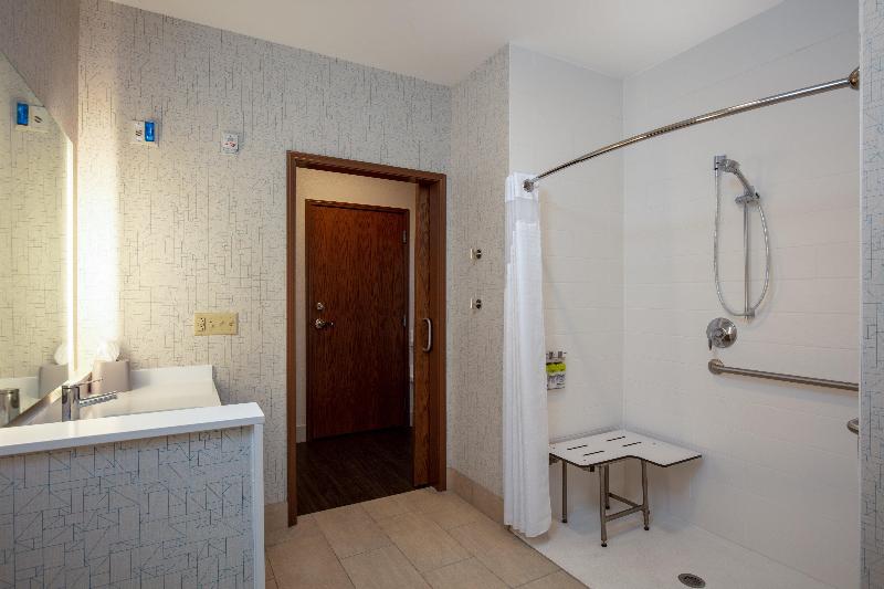 Holiday Inn Express & Suites Beloit image