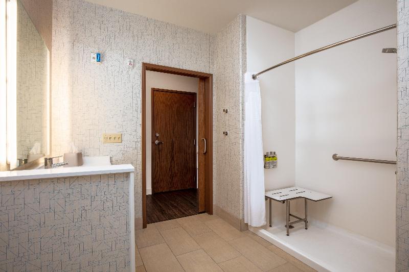 Holiday Inn Express & Suites Beloit image
