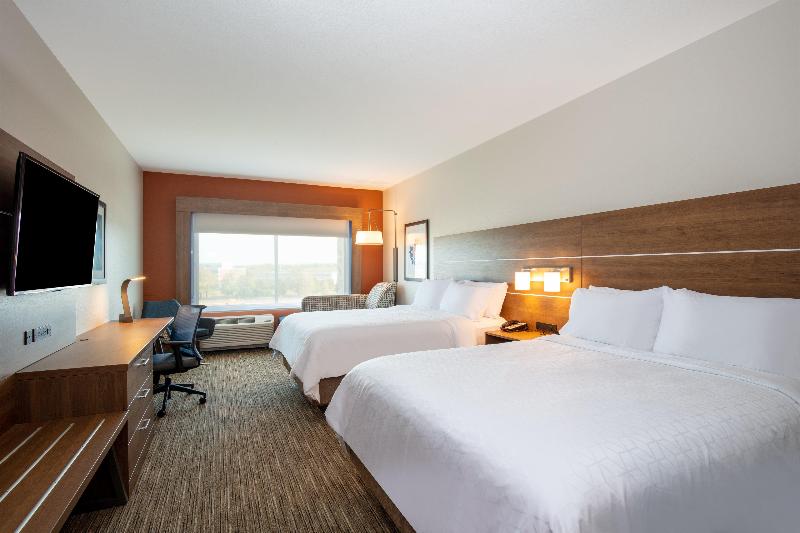 Holiday Inn Express & Suites Beloit image