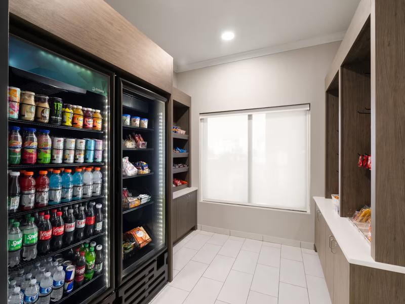 La Quinta Inn & Suites by Wyndham Bessemer image