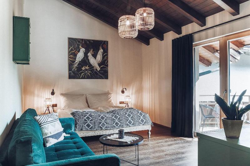 Botango Hotel image