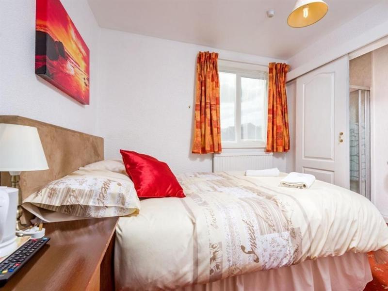 The Holmeleigh Hotel - Guest house image
