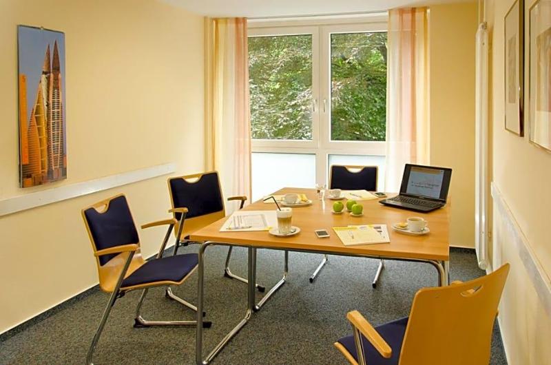 In Via Gäste- und Tagungshaus im Meinwerk-Institut image