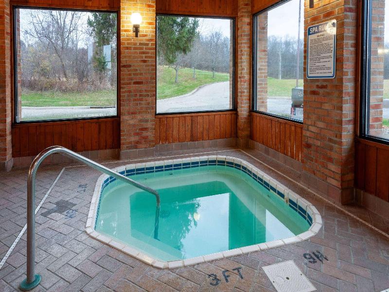 Days Inn by Wyndham Wooster image