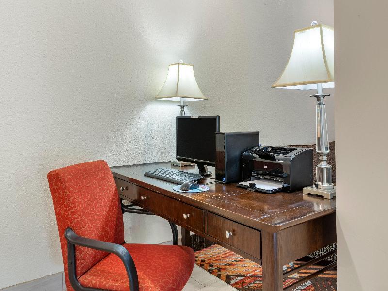 Holiday Inn Express Branson - Green Mountain Drive — general view