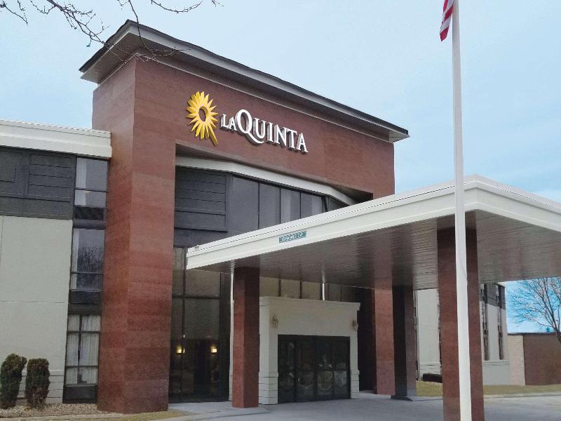 La Quinta Inn & Suites Boston Andover image