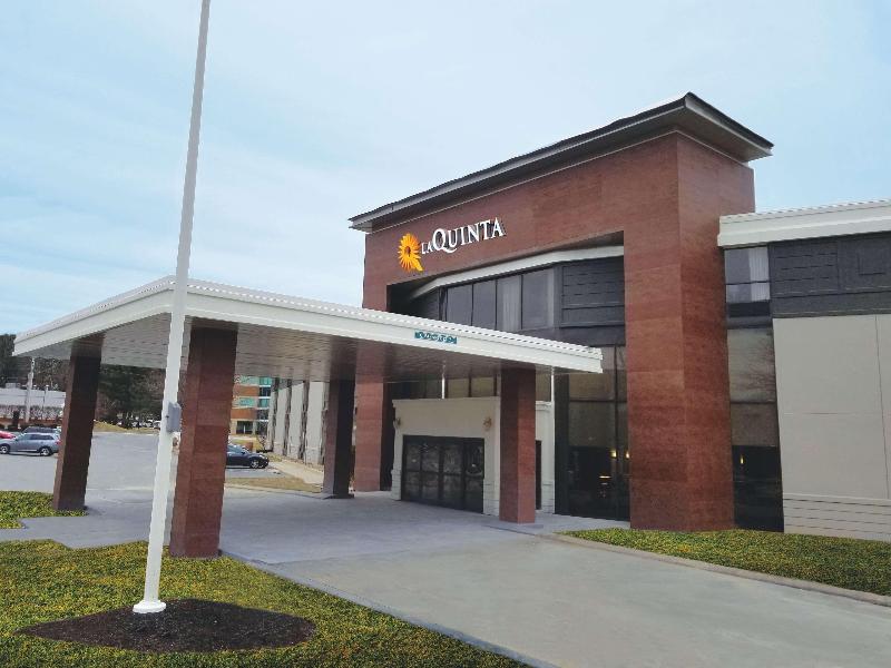 La Quinta Inn & Suites Boston Andover image