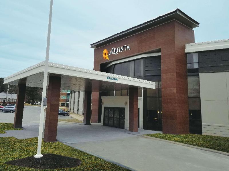 La Quinta Inn & Suites Boston Andover image