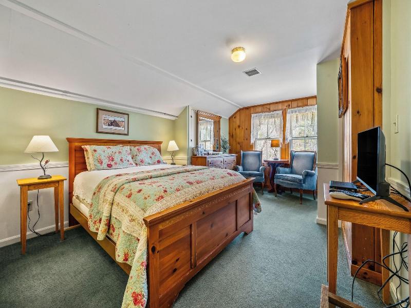 Inn at Jackson — photo 10