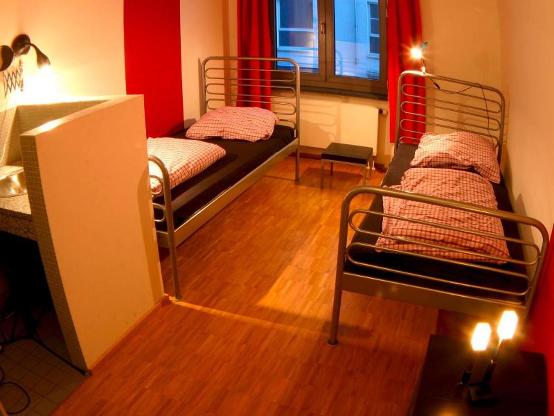Heart of Gold Hostel Berlin image