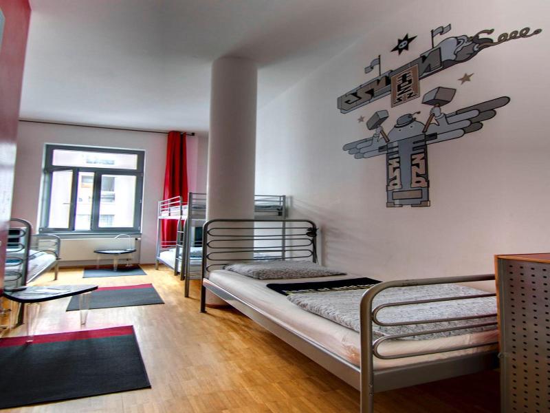 Heart of Gold Hostel Berlin image