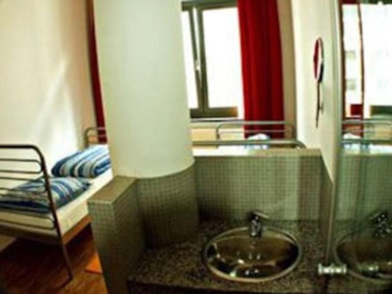 Heart of Gold Hostel Berlin image
