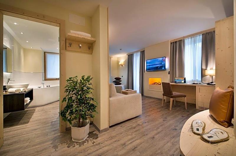 Sporthotel Rosatti image