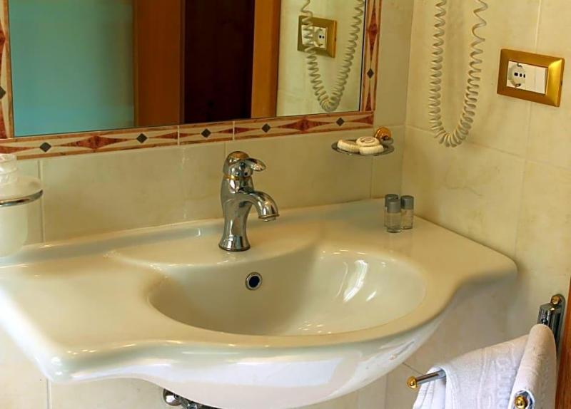 HOTEL ROTWAND ***S image