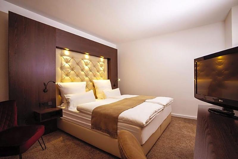 Hotel Reckord image
