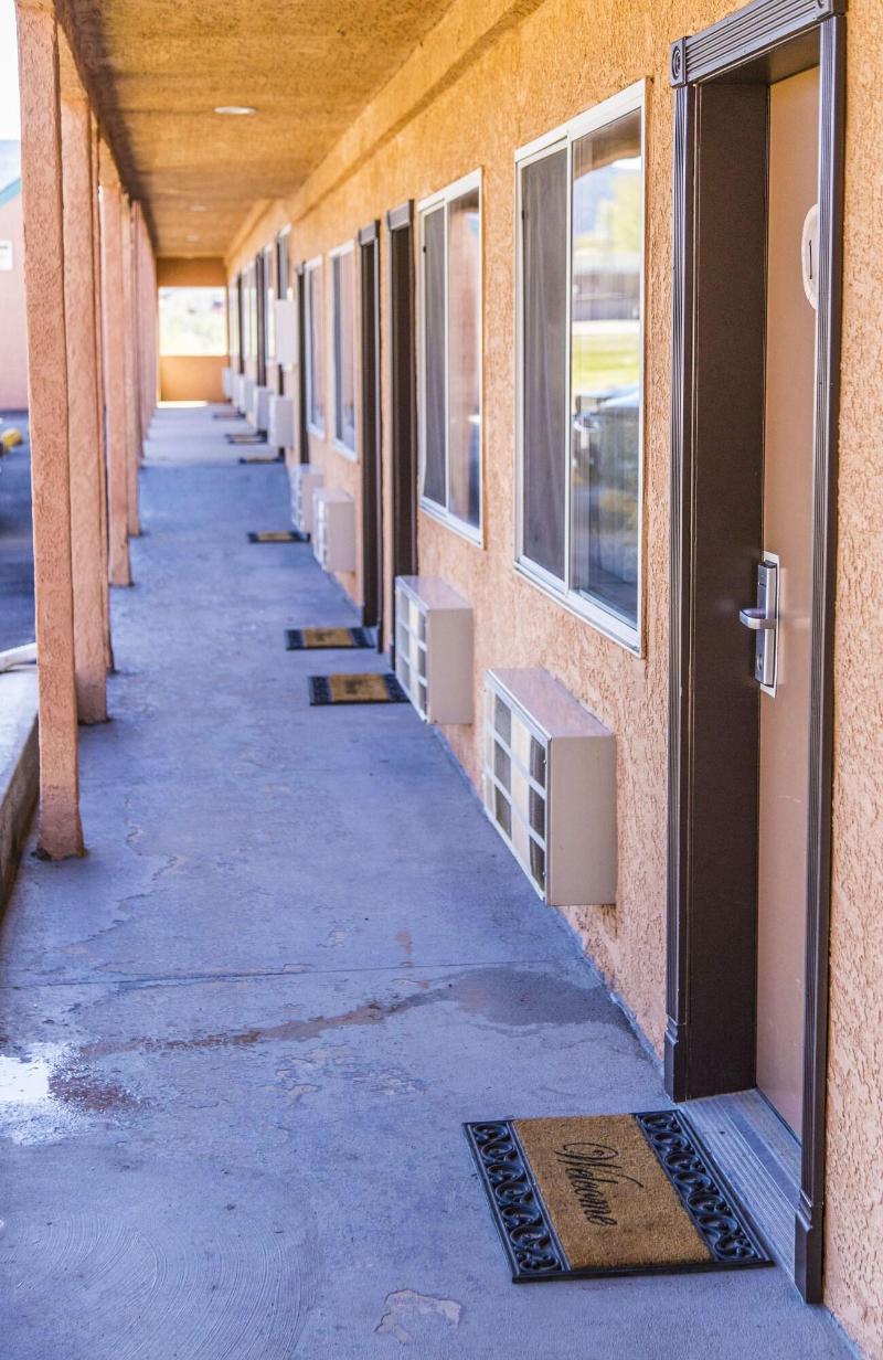 Mountain View Lodge image