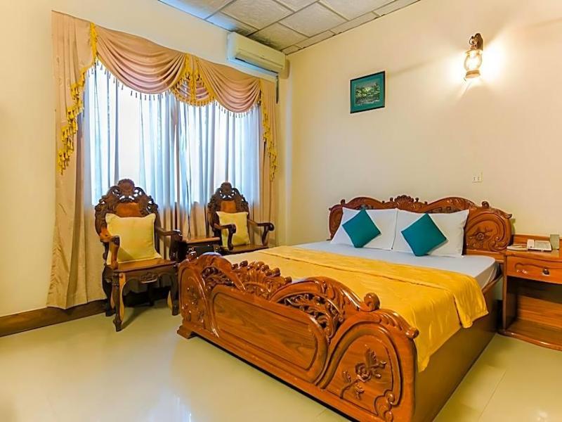 Star Hotel image