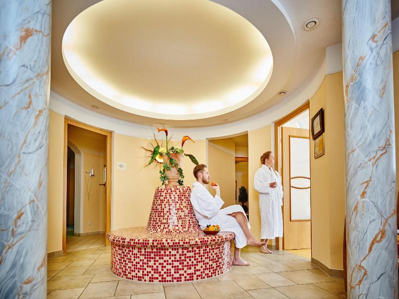 Akzent Wellnesshotel Bayerwald Residenz image