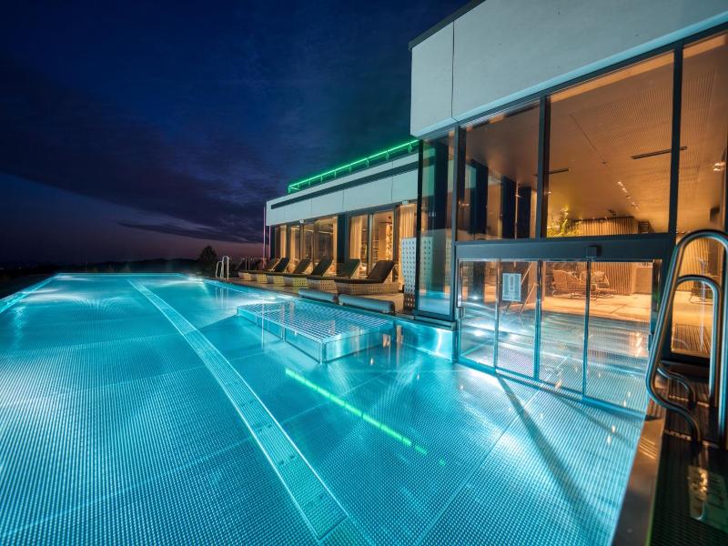 Sport & Wellnesshotel Angerhof image