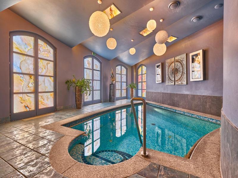 Sport & Wellnesshotel Angerhof image