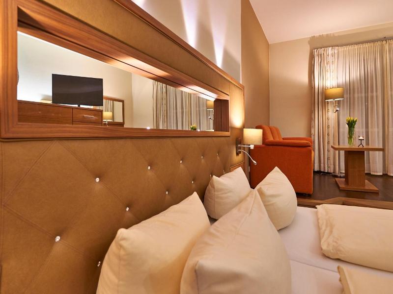 Sport & Wellnesshotel Angerhof image